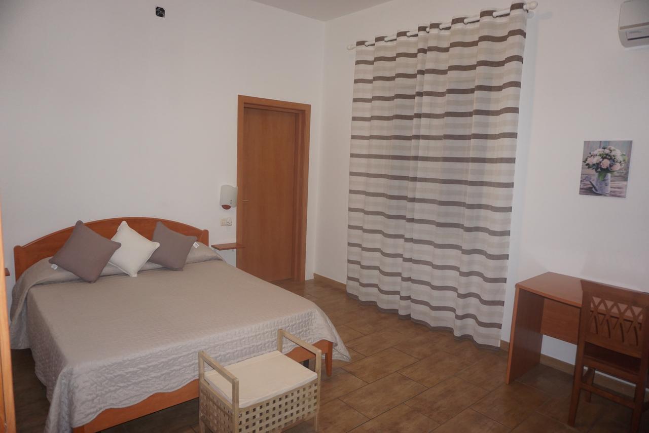 Hotel Villa Souvenir Forza dʼAgro Zewnętrze zdjęcie