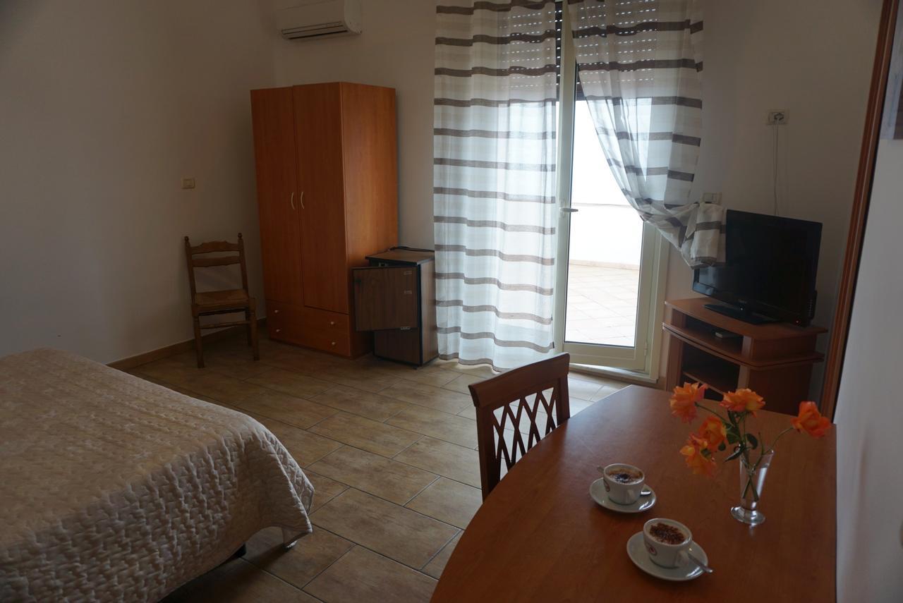 Hotel Villa Souvenir Forza dʼAgro Zewnętrze zdjęcie